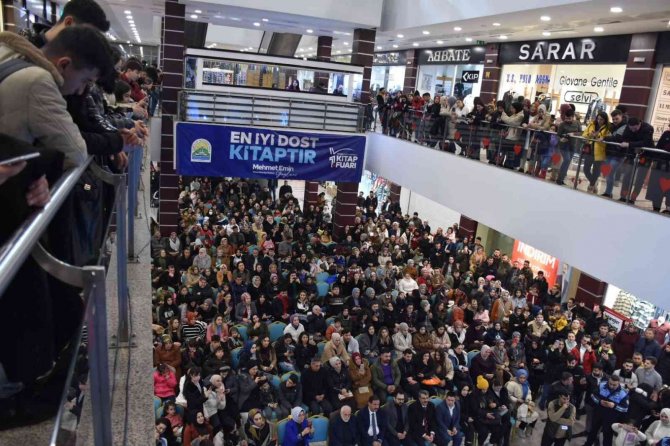 Tatvan Kitap Fuarı Sona Erdi