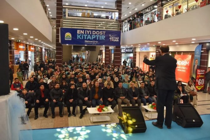 Tatvan Kitap Fuarı Sona Erdi