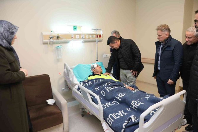 Kontrol Noktasında Polise Çarpıp Kaçan Sürücü Tutuklandı