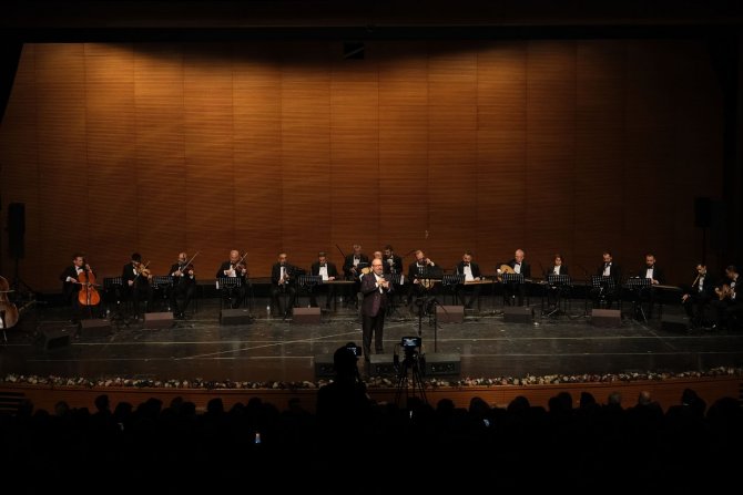 Cumhuriyet’in 100’üncü Yılı Şarkılarla Kutlandı