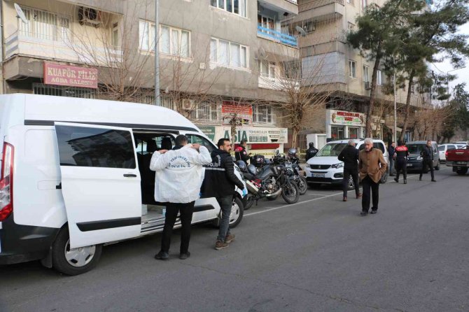 Diyarbakır’da Çiftçiler Arasında Silahlı Kavga: 2 Yaralı