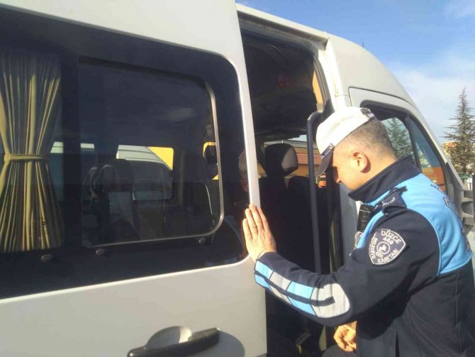 Okul Servislerine Denetim