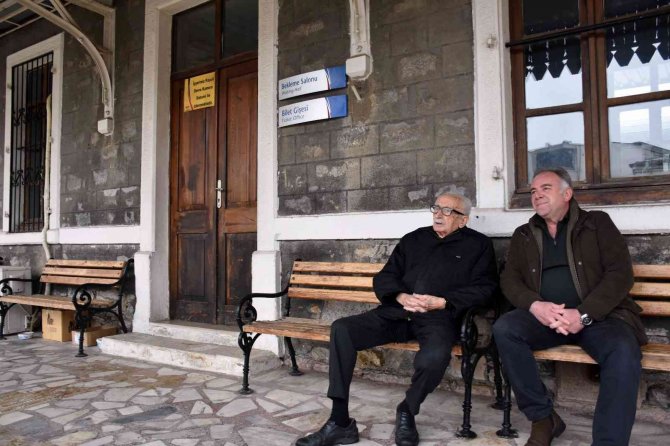 Yazar Benazus, Atatürk’le Tanıştığı Yere 85 Yıl Sonra Geldi