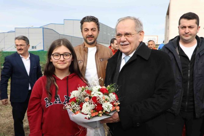 Başkan Demir, Öğrencilerin Sera Talebini Yerine Getirdi