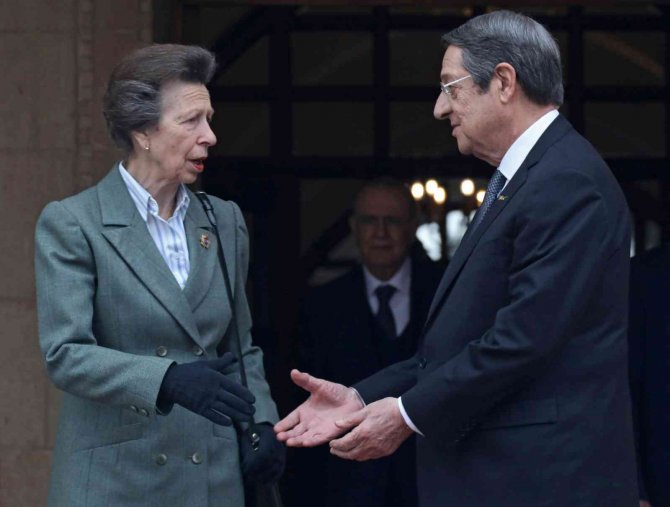 Prenses Anne, Anastasiadis İle Görüştü