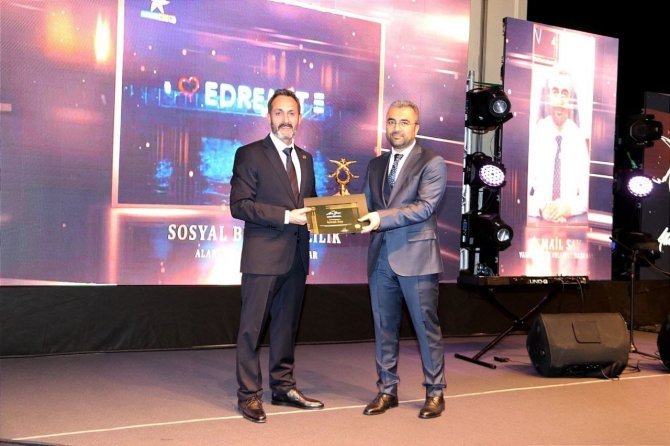 İ̇stanbul’dan Edremit Belediyesine Anlamlı Ödül