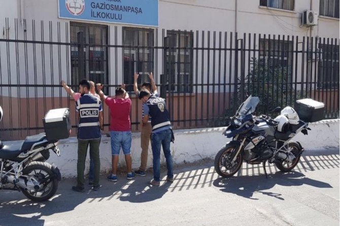 İ̇zmir’de Denetimlerle Okul Çevreleri Daha Güvenli