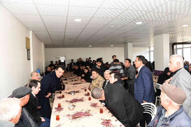 Kaymakam Sakarya Ve Başkan Şeylan’dan Babur Ailesine Taziye Ziyareti