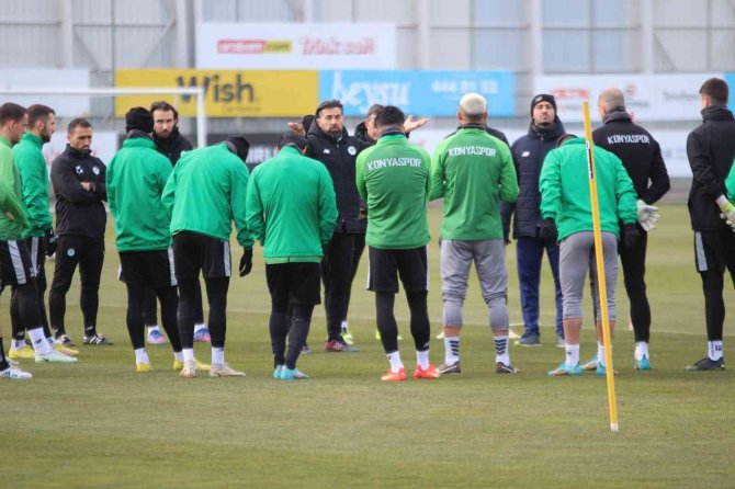 İ̇lhan Palut: "3 Puanlarla Tanışmak İstiyoruz"