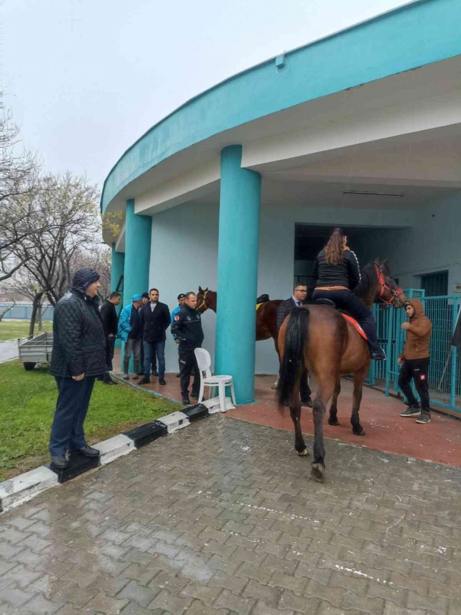Atlı Zabıta Birliği Göreve Hazırlanıyor