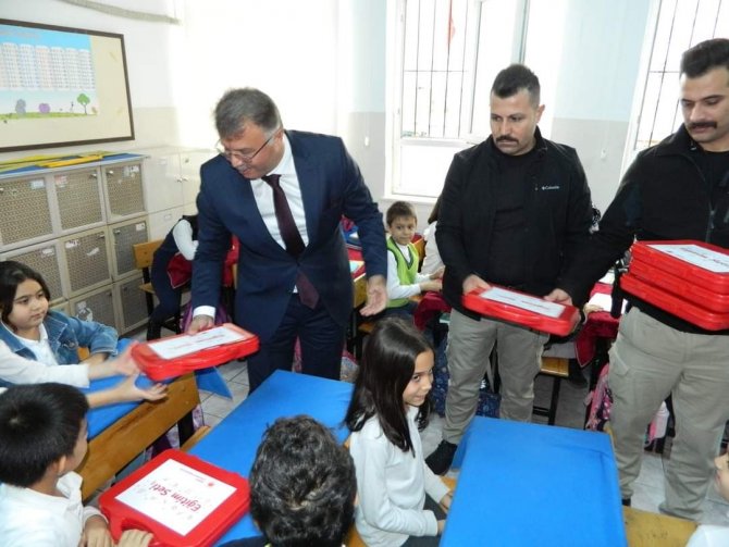 Mersin Cumhuriyet Başsavcısı Öztoprak, Silifke’de Robotik Kodlama Sınıfının Açılışını Yaptı