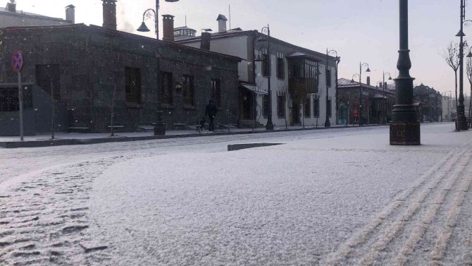 Meteorolojiden Kars’ta Buzlanma Ve Don Uyarısı