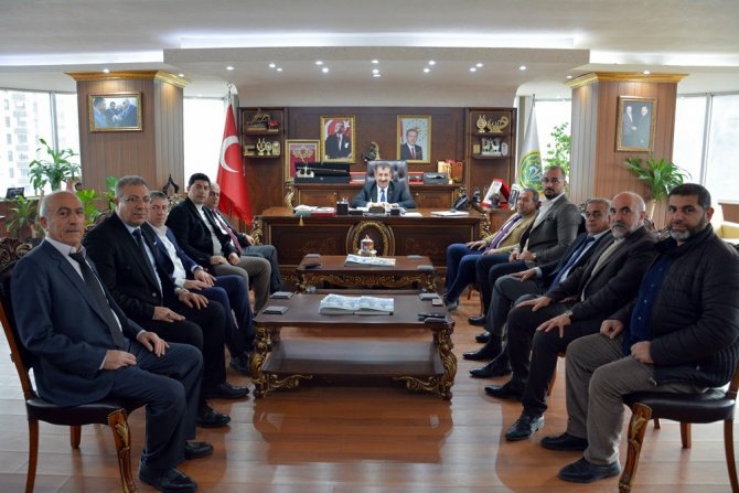 Tüdki̇yeb Genel Başkanı Nihat Çelik: "Erciş İl Olmalı"