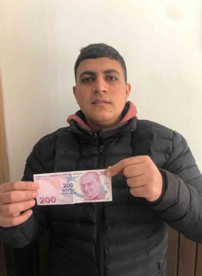 Sahte Zannettiği Para Hatalı Baskı Çıktı