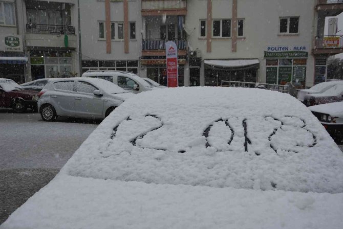 Antalya’nın Korkuteli İlçesi Beyaz Gelinliğini Giydi
