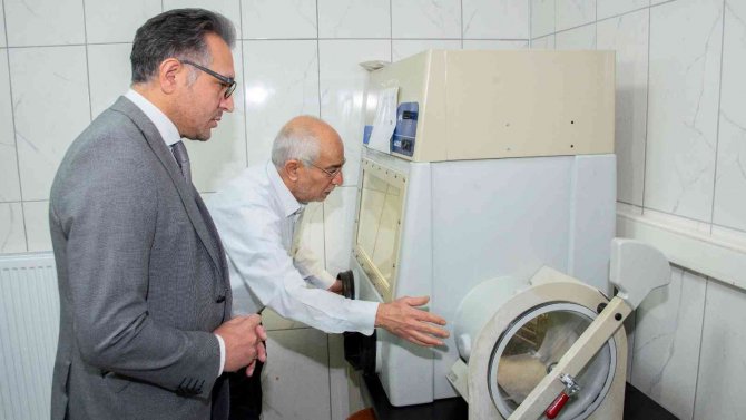 Selçuk Üniversitesi Hücresel İ̇mmünoloji Laboratuvarı Açıldı