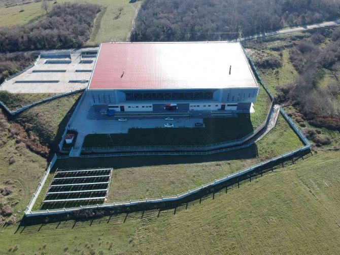 Sinop Merkez Kapalı Spor Salonu Hizmetlerini Sürdürüyor