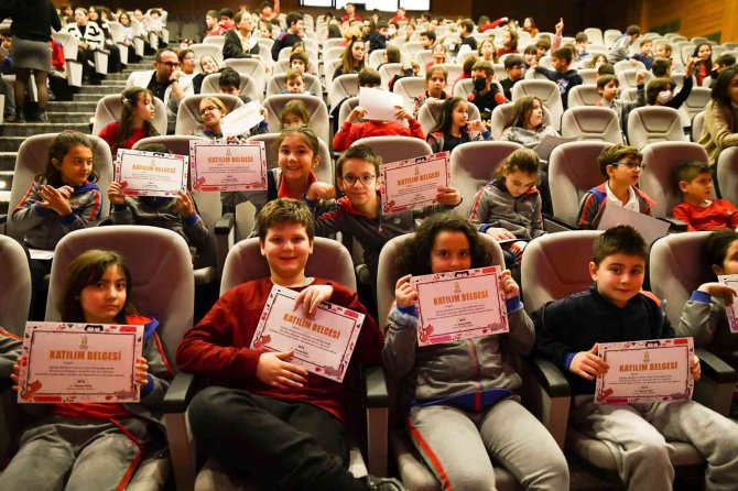 Öğrencilere Hayvan Sevgisi Aşılanıyor