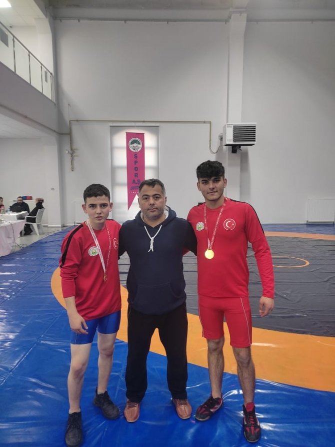 Tomarzalı Pehlivanlar Türkiye Güreş Müsabakalarına Katılmaya Hak Kazandı