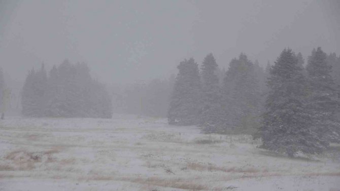 Uludağ’da Kar Kalınlığı 25 Santimetreye Ulaştı