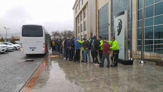 Kökünü Kurutma Operasyonunda 7 Şüpheli Tutuklandı