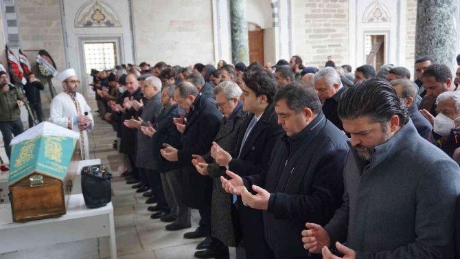 Eski Milli Okçu Nilgün Özbaş Kobak, Son Yolculuğuna Uğurlandı