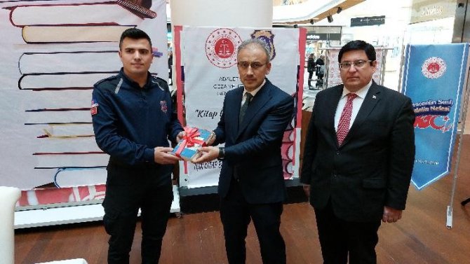 Adalet Bakan Yardımcısı Yılmaz, Kitap Bağışı Kampanyası Açılışını Yaptı