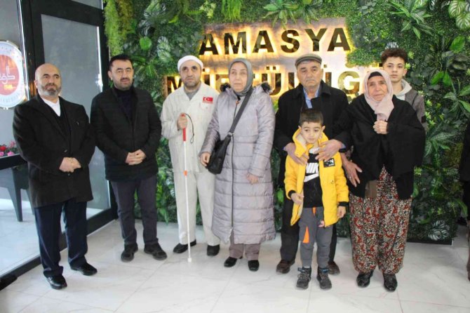 Görme Engelli Emekli İmamın Umre Hayalini Meslektaşları Gerçekleştirdi