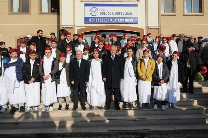 Suluova’da 65 Genç Hafıza Umre Ödülü