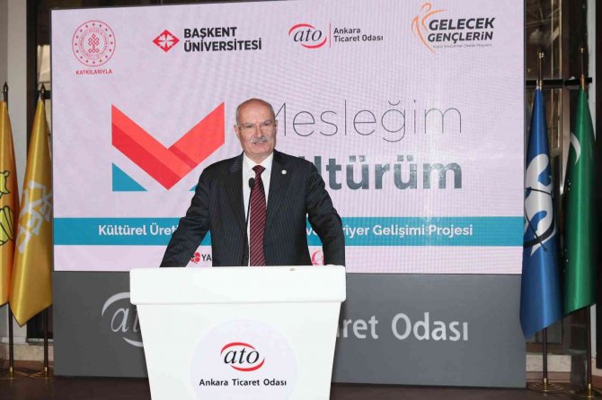 Gençler, Girişimciliğe Yönlendiriliyor