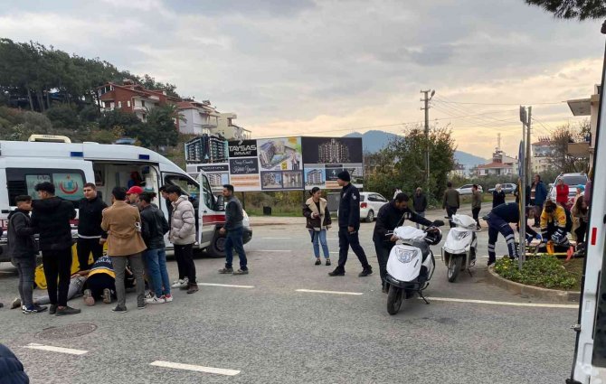Gazipaşa’da 2 Motosiklet Çarpıştı: 1’i Ağır 4 Yaralı