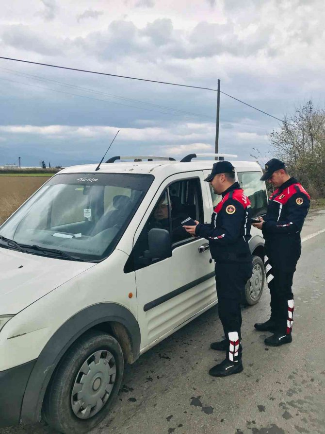 Jandarma Ekipleri Vatandaşları Bilgilendirmeye Devam Ediyor