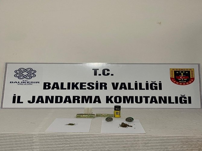Balıkesir’de Polis Ve Jandarmadan 54 Şahsa Operasyon