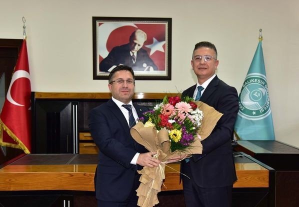 Baün Rektörü Prof. Dr. Yücel Oğurlu, Görevine Başladı