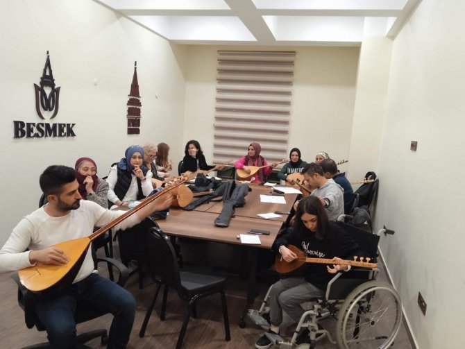 Besmek Müzik Ve Gösteri Sanatları Kursları İle Hayaller Gerçek Oluyor