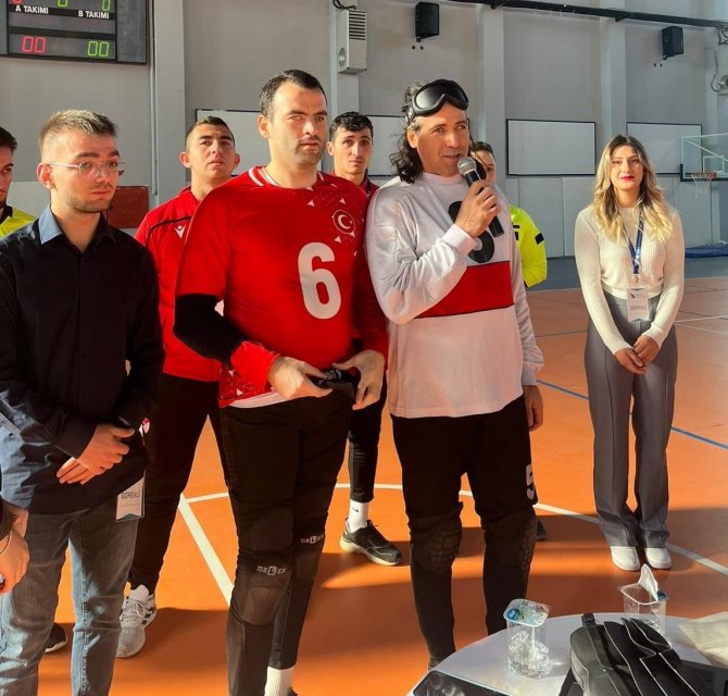 Milli Sporculardan Öğrencilerin Farkındalık Etkinliğine Destek