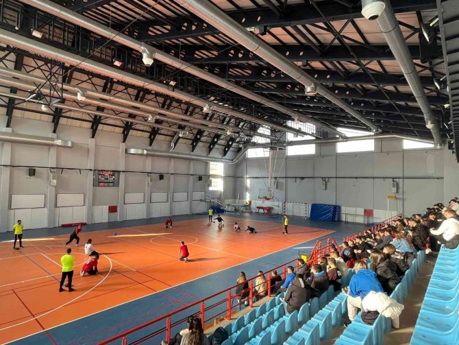 Milli Sporculardan Öğrencilerin Farkındalık Etkinliğine Destek