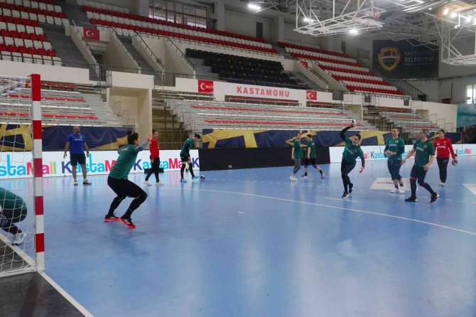 Kastamonu Belediyespor, Ehf Şampiyonlar Ligi’nde İkinci Galibiyeti Hedefliyor