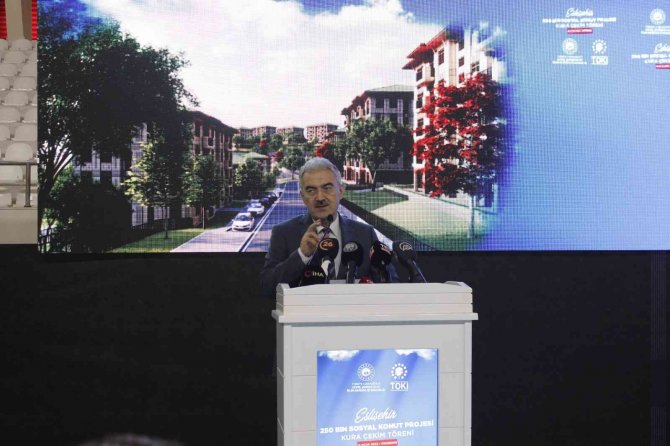 Eskişehir’de ’İ̇lk Evim, İ̇lk İ̇ş Yerim’ Kura Heyecanı