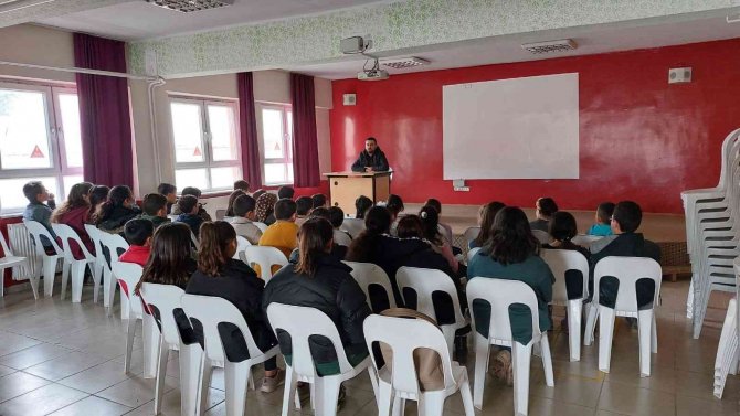 Hisarcık Karbasan Ortaokulu’nda Meslek Tanıtımı