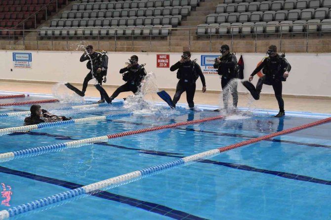 Su Altı Arama Ve Kurtarma Timi Aldığı Eğitimlerle Her An Göreve Hazır