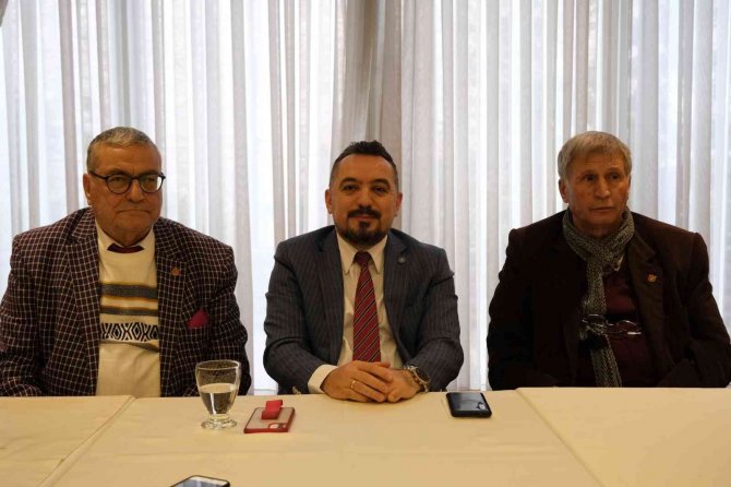 İ̇yi̇ Partili Eryılmaz Milletvekilliği İçin Yeşil Işık Yaktı