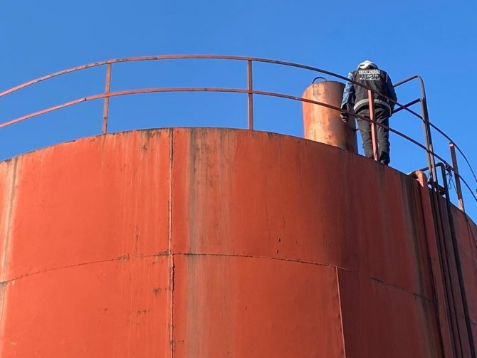 İ̇zmir’de 150 Ton Karışımlı Akaryakıt Ele Geçirildi