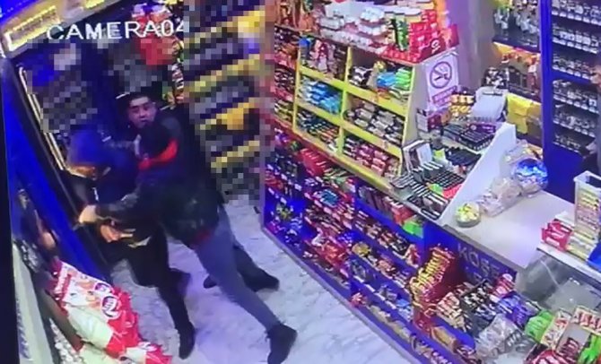 Bıçaklı Gaspçı Sert Kayaya Çarptı