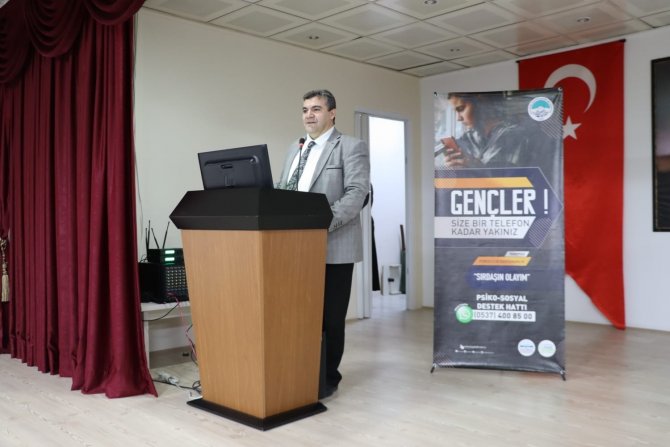 Büyükşehir ’Sırdaşın Olayım’ Projesini Üniversite Gençliği İ̇le Buluşturuyor