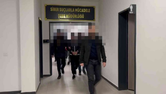 Ucuz Cep Telefonu İlanıyla Vatandaşları Dolandıran 4 Şüpheli Tutuklandı