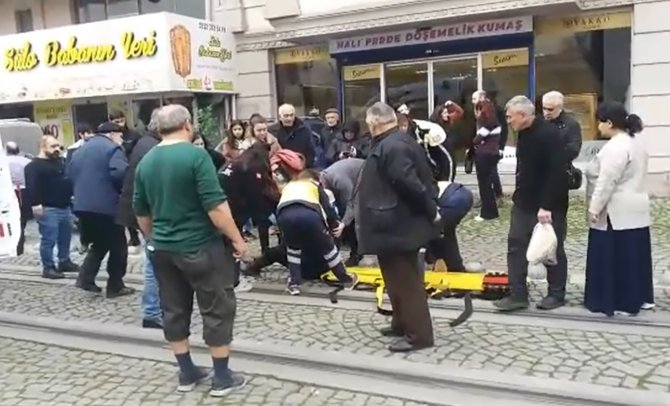Yaya Tramvaya Çarptı