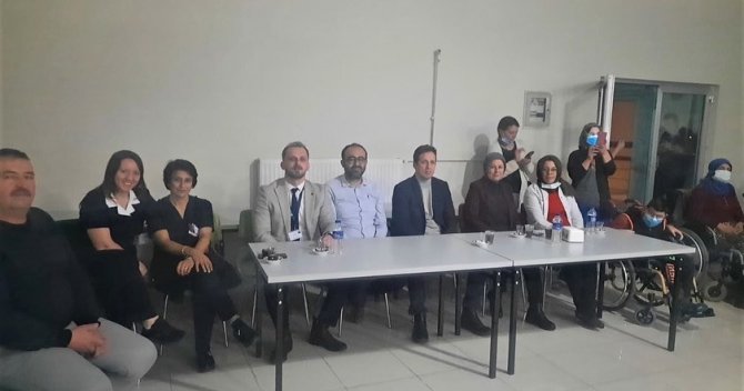 Kütahya Evliya Çelebi Hastanesinde Hastalar İçin Moral Gecesi