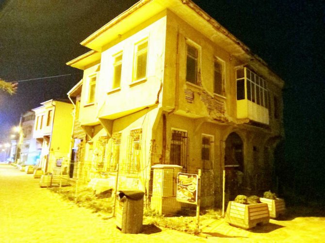 Sahipsiz Tarihi Evler Turizme Kazandırılmayı Bekliyor