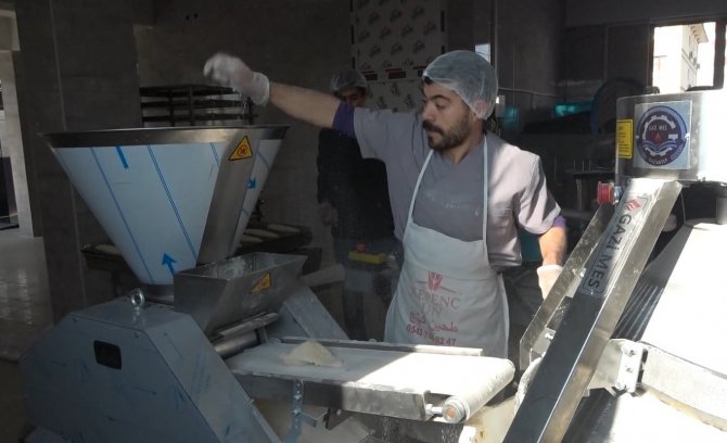 Öğrenciler Kendi Ekmeklerini Pişirecek